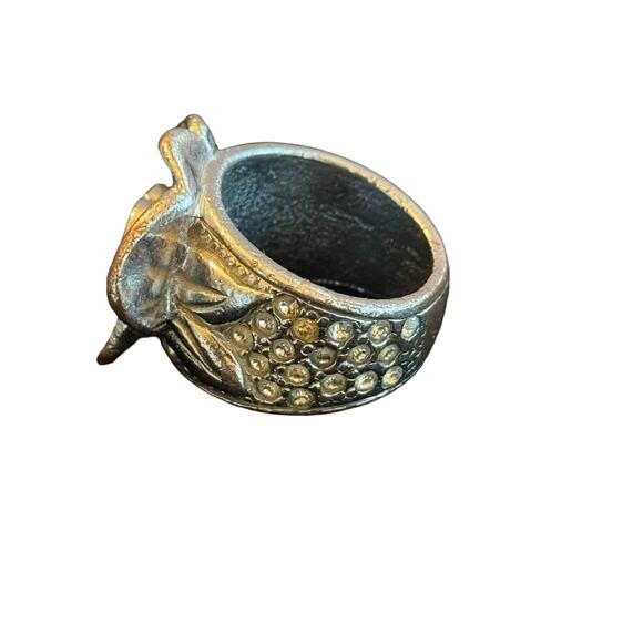 RARE Chanel Vintage Camellia Enamel & Rhinestone CC Logo Ring! P04 Stamp! SZ 6.5 - Picture 2 of 8